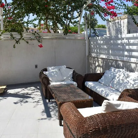 Διαμέρισμα Elias Garden *