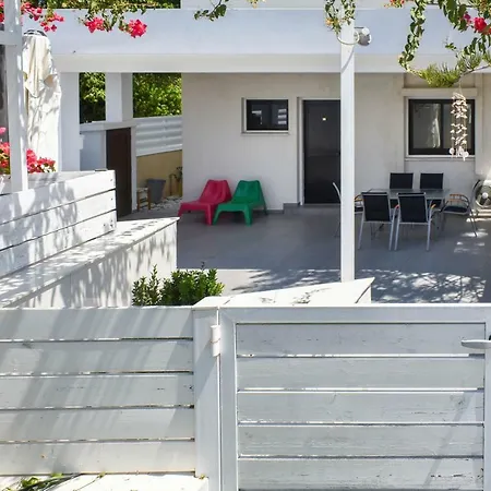 Elias Garden Protaras